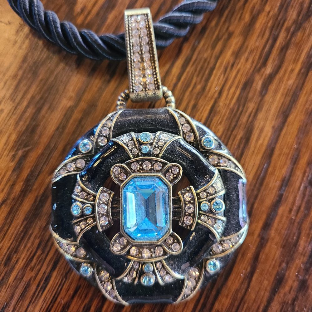 Cord necklace